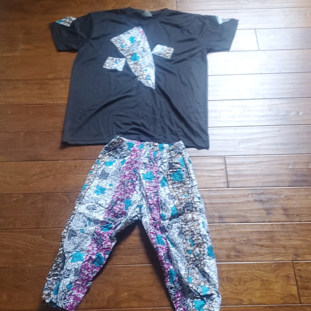 African clothing - Picture 2 of 4